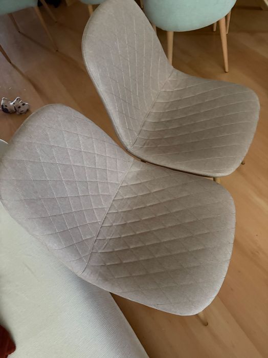 4 cadeiras design acolchoado