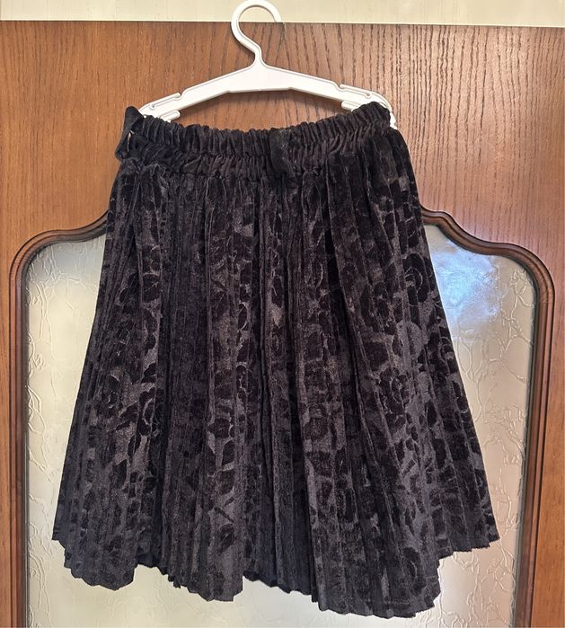 Нарядна спідниця