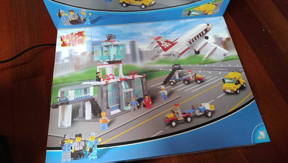 Set Construção Aeroporto - Brick & Fun (799 peças) | NOVO E SELADO