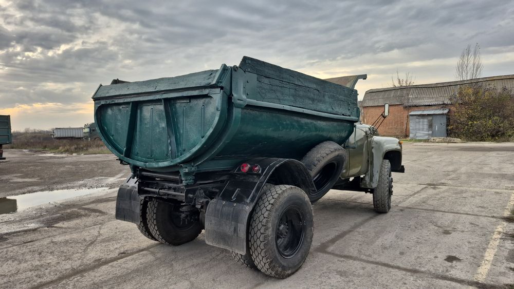 Продам Зіл 130 самосвал
