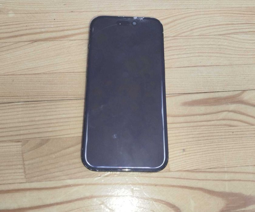 iPhone 15  Niesprawny/Na części