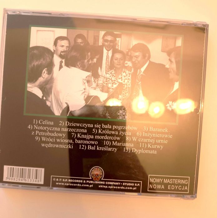 CD Audio Kult, Tata Kazika