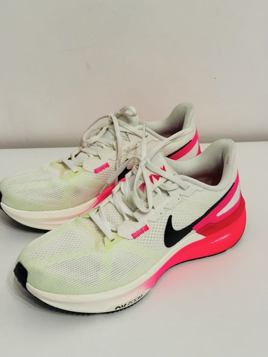 Жіночі кросівки для бігу Nike Air Zoom Structure 25