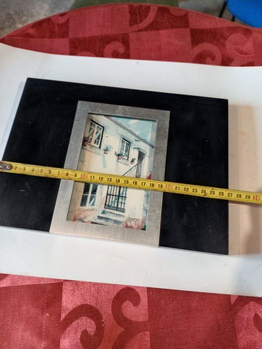 Quadro moldura com fachada antiga
