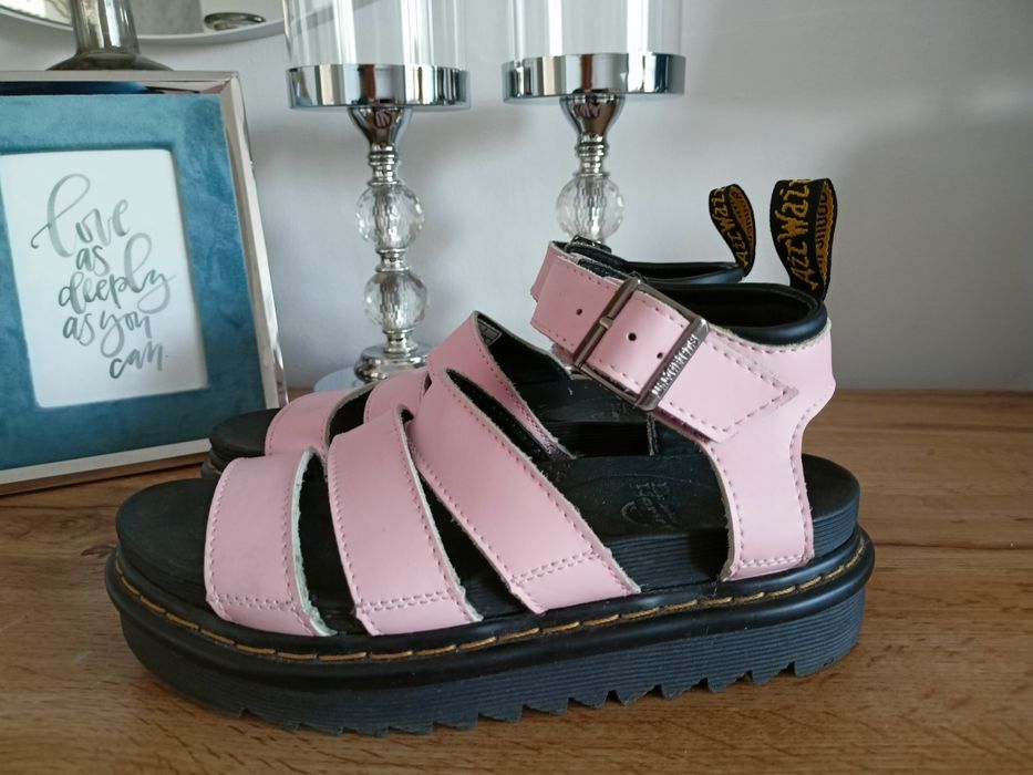 Sandały Dr Martens 40 różowe