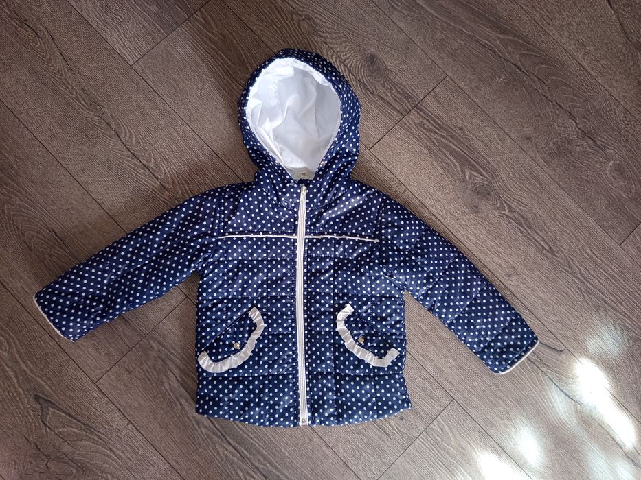 Куртка весняна для дівчинки 98р.