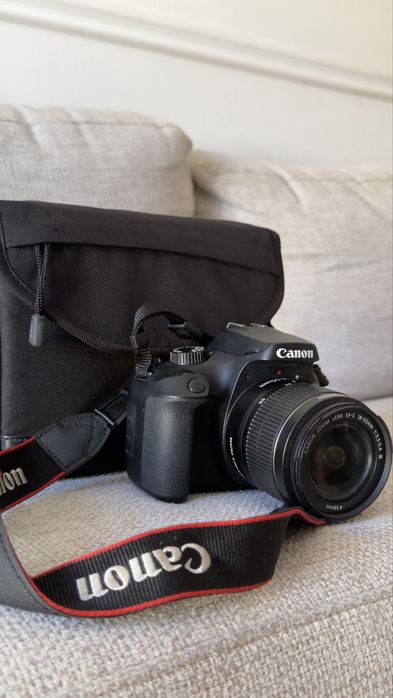 Canon EOS 4000D + 18-55mm + Mala + Acessórios - Excelente Estado