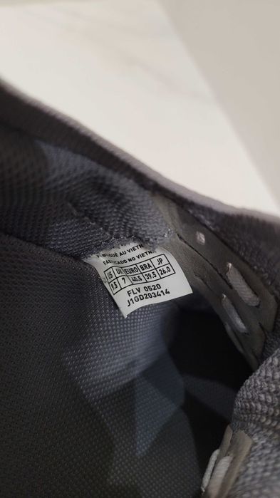 Mizuno Wave Sky Neo | SZARE