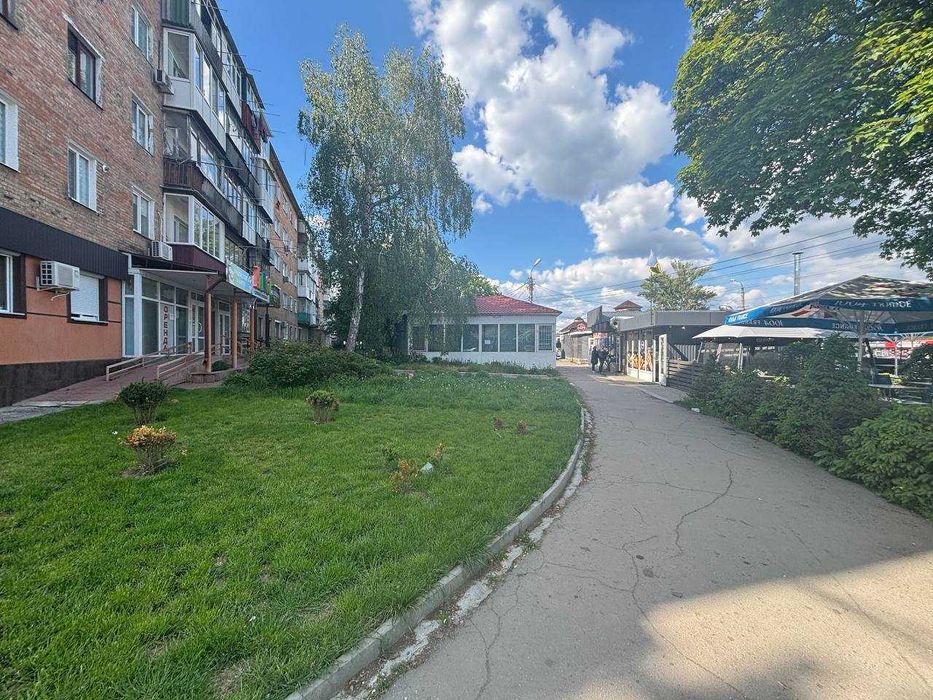 Оренда під магазин/кафе/послуги -  Автовокзал!  55 кв.м, 99 кв.м.