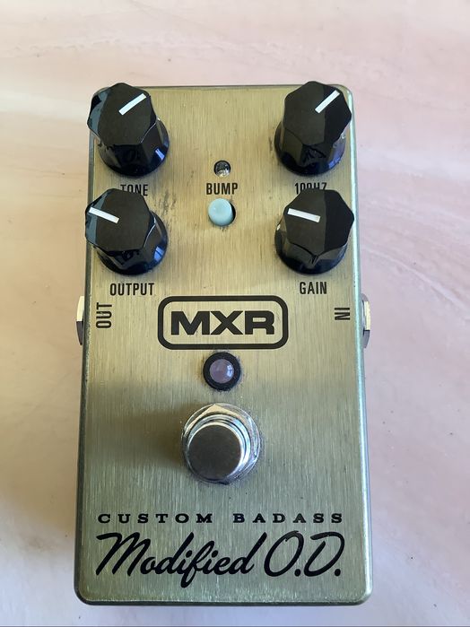 Pedal de overdrive MXR custom badass modified od