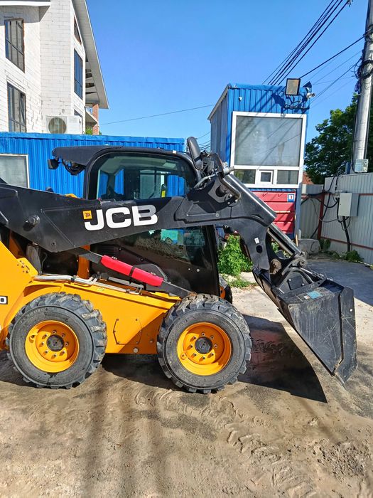 Міні навантажувач JCB 270