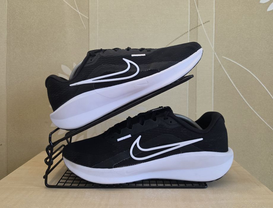 Чоловічі кросівки Nike Downshifter 13 оригінал розмір 44.5