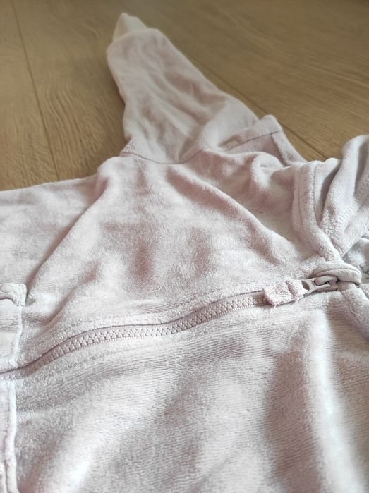 Dres h&m 98 miły w dotyku pudrowy róż z kapturem