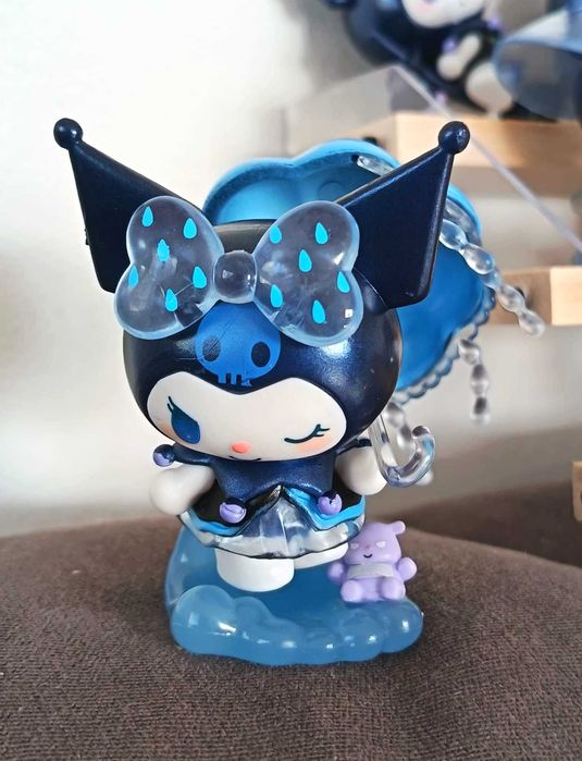 Figuras de Kuromi, o Banquete da Bruxa (8 peças)