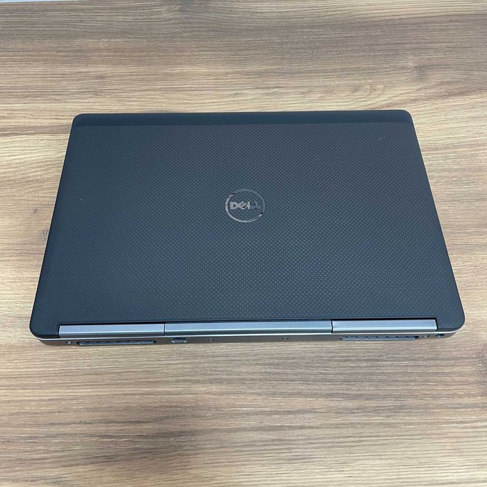 Dell Precision 7520 15.6"FHD i7-7820HQ 32GB 512GB Quadro M1200 4GB A-