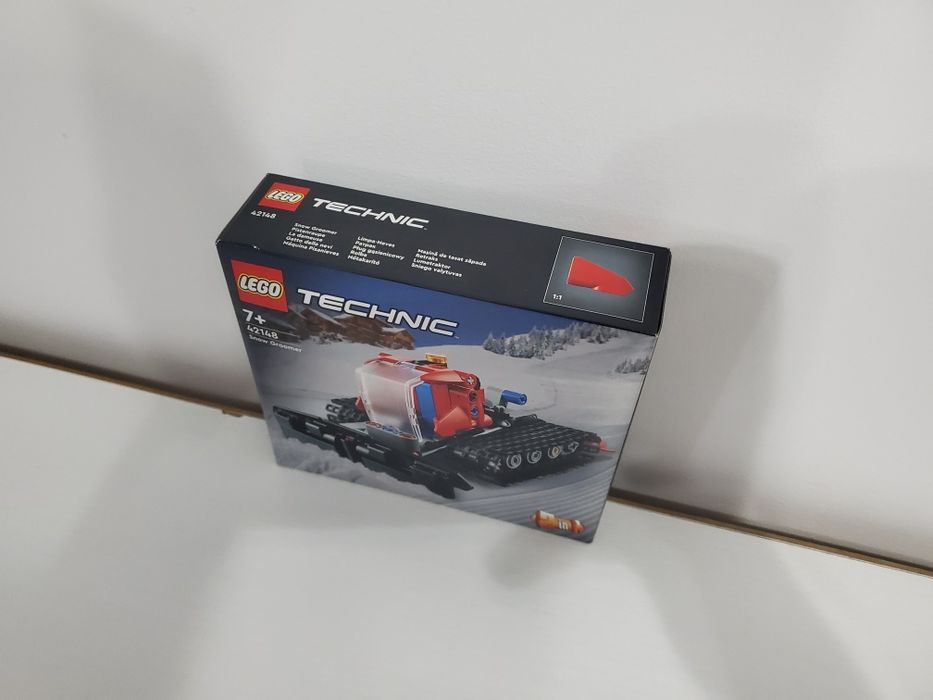 Lego Technic 42148 Snow Groomer Ratrak