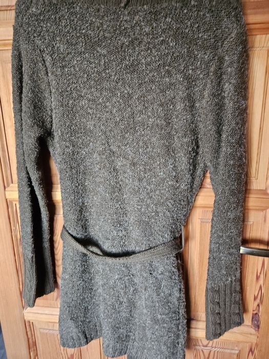 Sweter khaki rozmiar 40