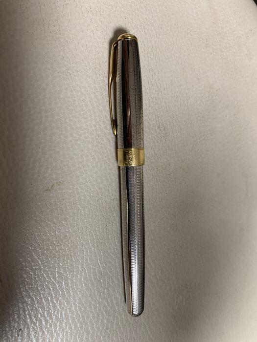 Продам ручку Parker с золотым пером