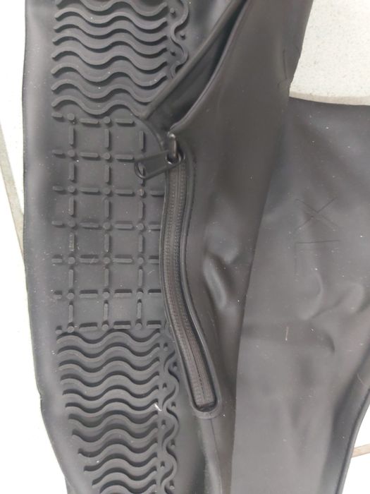 Ochraniacze wodoodporne na buty gumowe  nowe 43-47