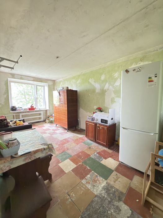 Продаж 2-х кімнат в гуртожитку вул. Кременчуцька