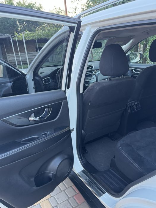Nissan  X-trail 2016
