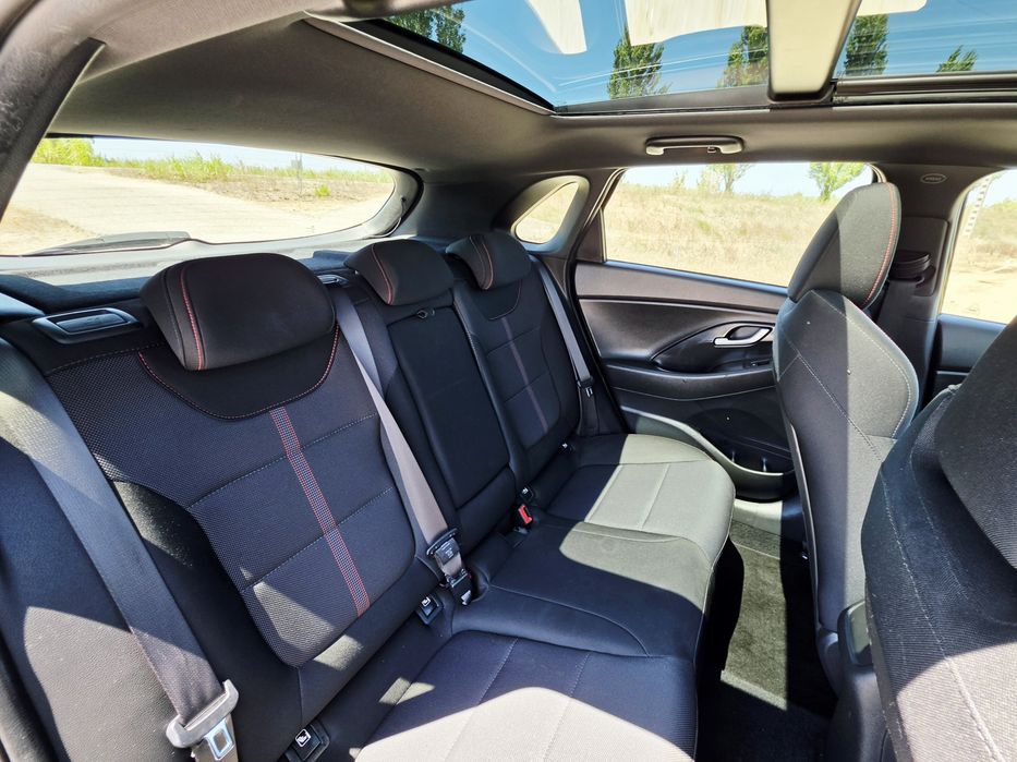 HYUNDAI i30 1.6 CRDi N Line Tecto Panorâmico