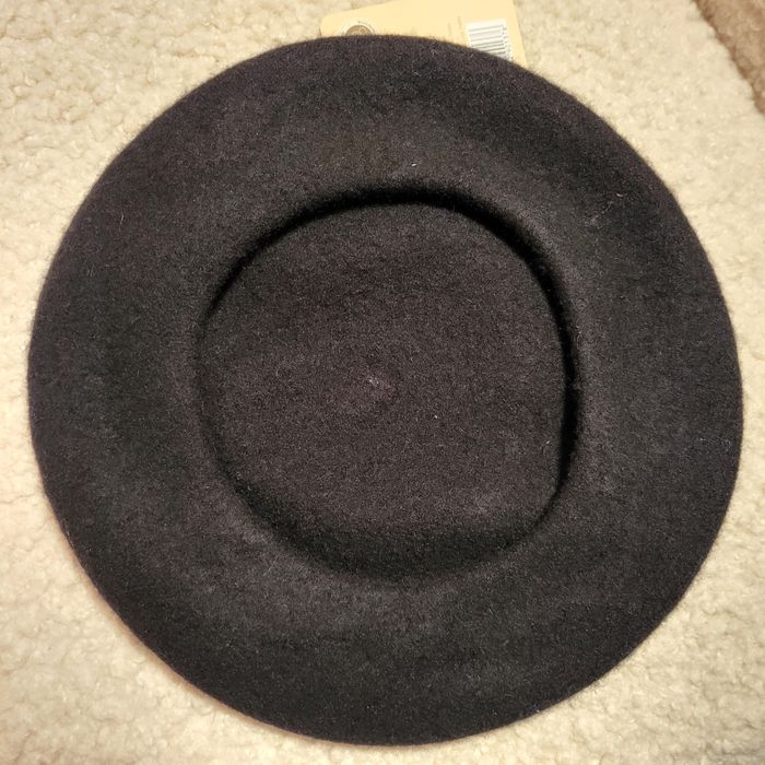 Czarny Wełniany Beret 27 cm