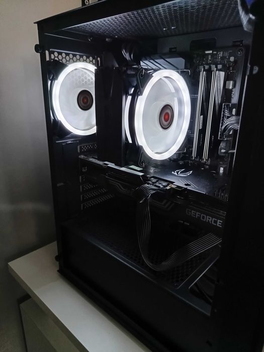 Sprzedaję sprzęt do streamowania.