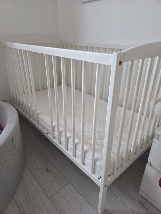 Łóżeczko dziecięce 2 szt