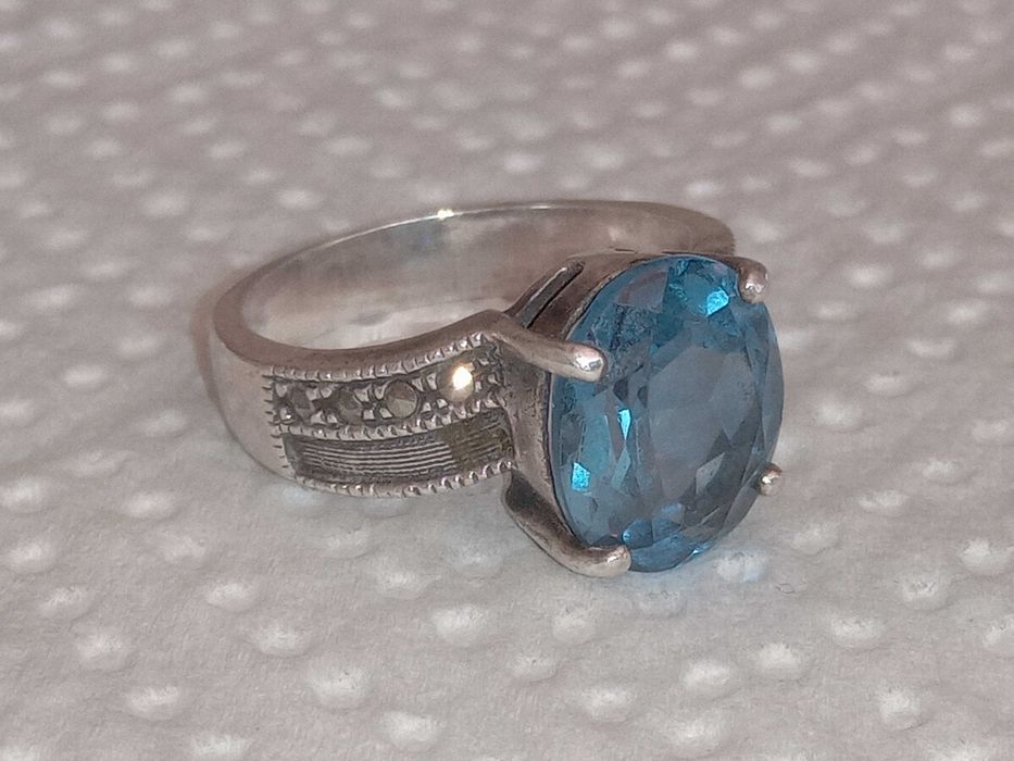 Stary srebrny pierścionek z oczkiem i markazyty H 925 - PRL 6,00g