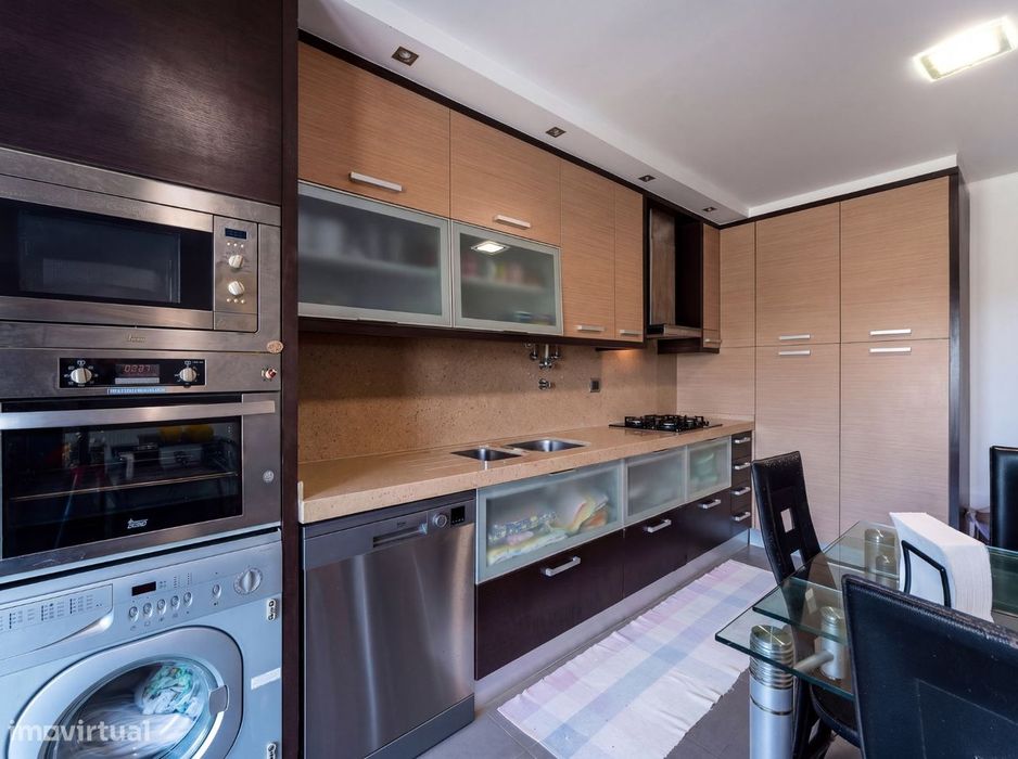 Apartamento T2 Duplex, S. Pedro da Cadeira