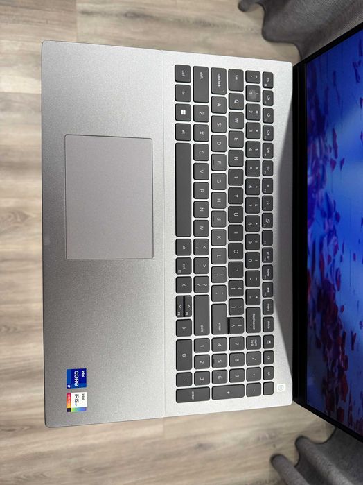 Ноутбук Dell Vostro 16 5630 | i7-1360P | Ram-16 SSD-512 | FHD IPS