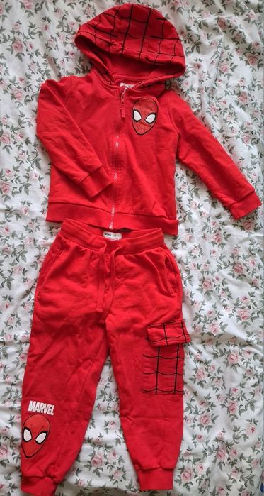 Komplet dresowy Marvel 110 lekko ocieplany Spiderman