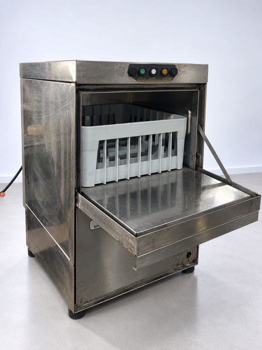 Máquina de lavar chávenas