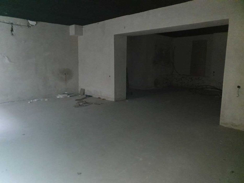 Терміново! Перша лінія - 196м² цоколь