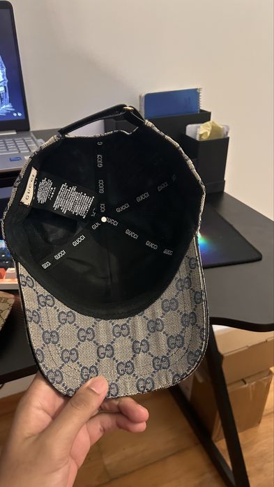 Gucci cap azul..