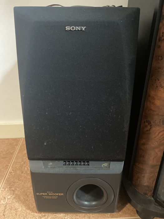 Sistema de Som Sony com Colunas e Subwoofer