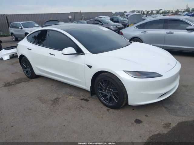 Tesla Model 3 2025 .