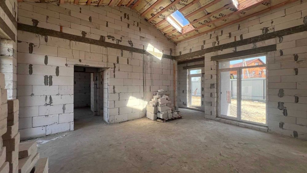 Продам новий будинок в с.Лютіж (Вишгородський р-н).