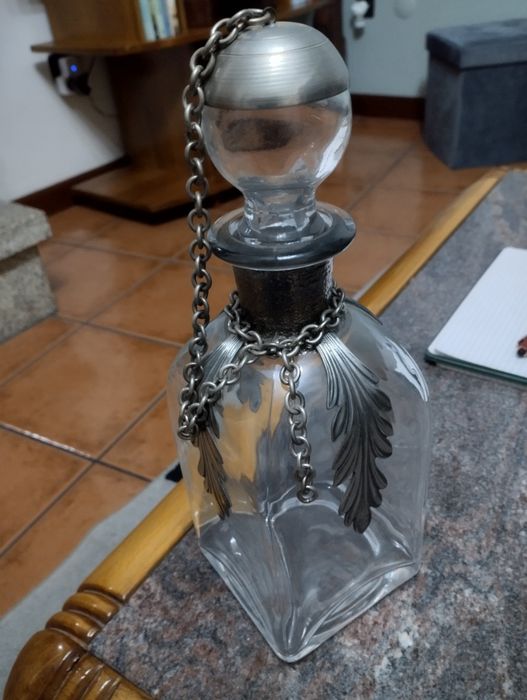 Garrafão/decantar de vidro com acabamentos em estanho