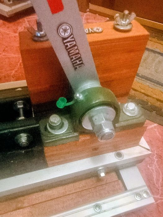 Стілець мото-подвєска ( екcлюзів )