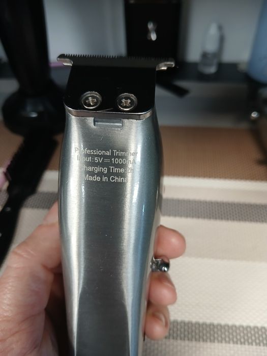 Продам профессиональный триммер