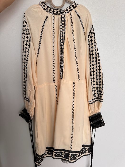 Вишите плаття жіноче