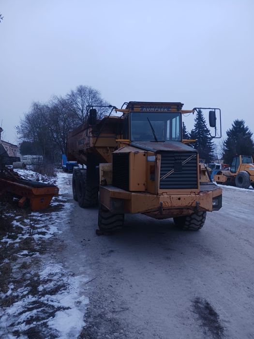 Wozidlo Volvo A25