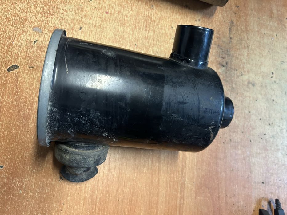 Obudowa filtra powietrza z wkladem