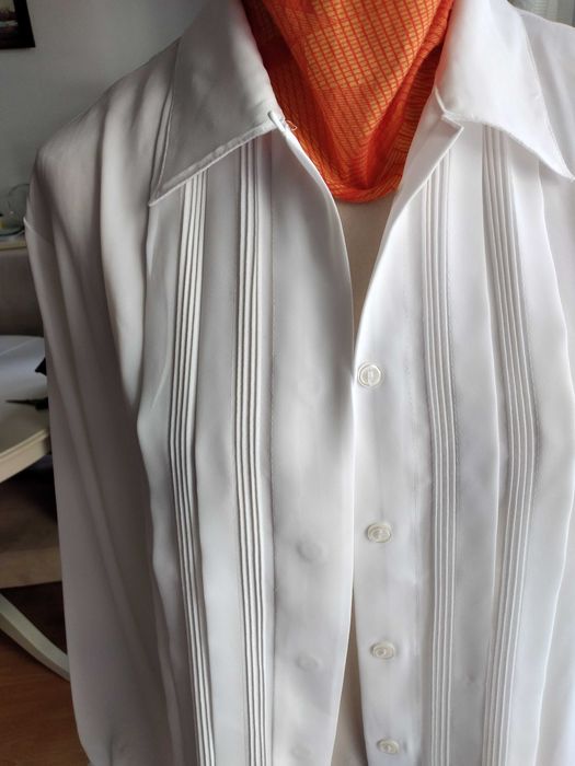 Klasyczna elegancka bluzka biała z ozdobnymi stebnówkami R12,44, XXL.