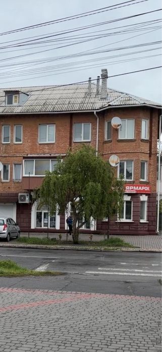 Оренда комерційного приміщення 130 кв.м.