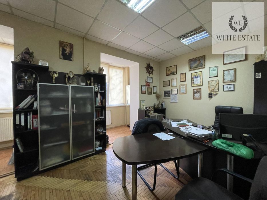 Приміщення в районі Бам