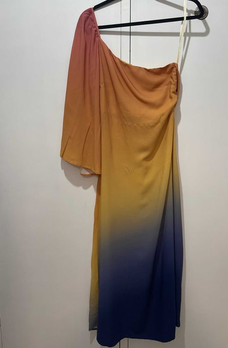 Vestido Midi Farm Rio - Um Ombro Só - Degradê Pôr do Sol