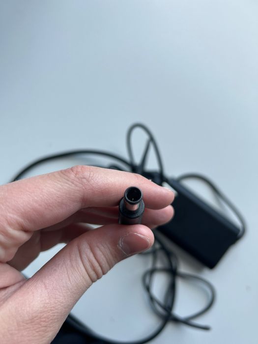 Ładowarka DELL stan bardzo dobry